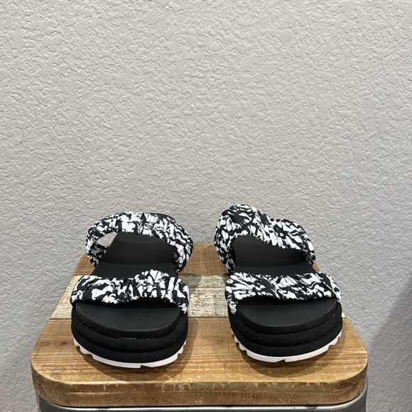 Sorel Roaming Two Strap Slide Sandals Size 9.5 - Picture 3 of 7